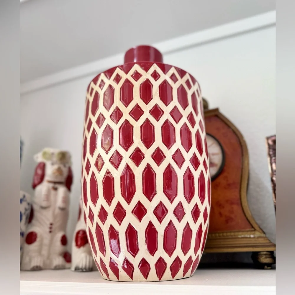 15” CHINOISERIE Mid Century Modern Vase Red Brick Ivory Geometric Porcelain MCM - Picture 2 of 10